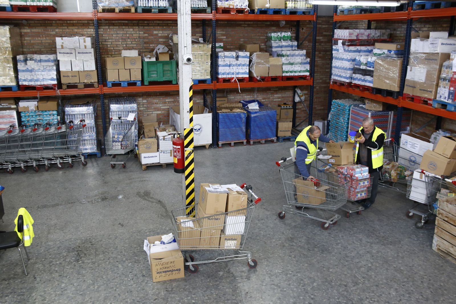 El Banco de Alimentos de Granada reparte 60.000 kilos de alimentos durante el confinamiento