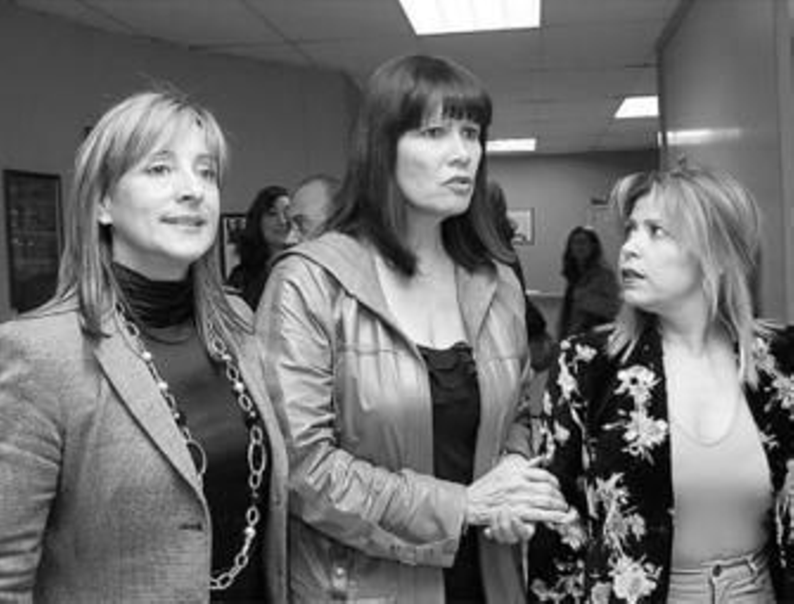 La consejera Micaela Navarro, junto a la alcaldesa y la diputada Mamen Sánchez, en una de sus últimas visitas a Jerez.