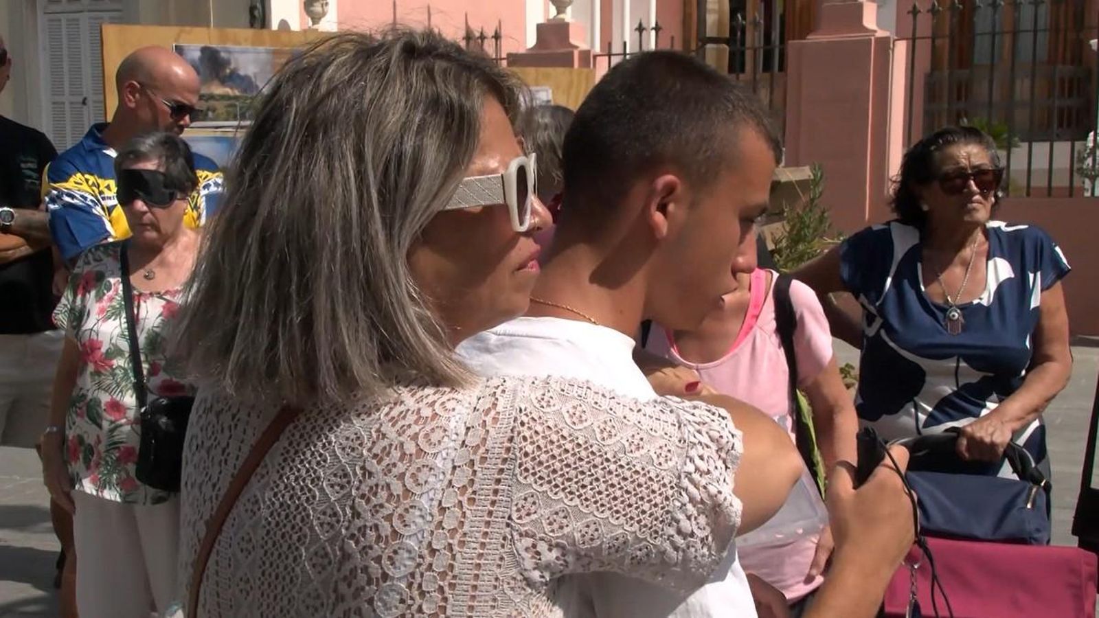 Mari Paz Recio junto a Francisco Manuel en la concentración