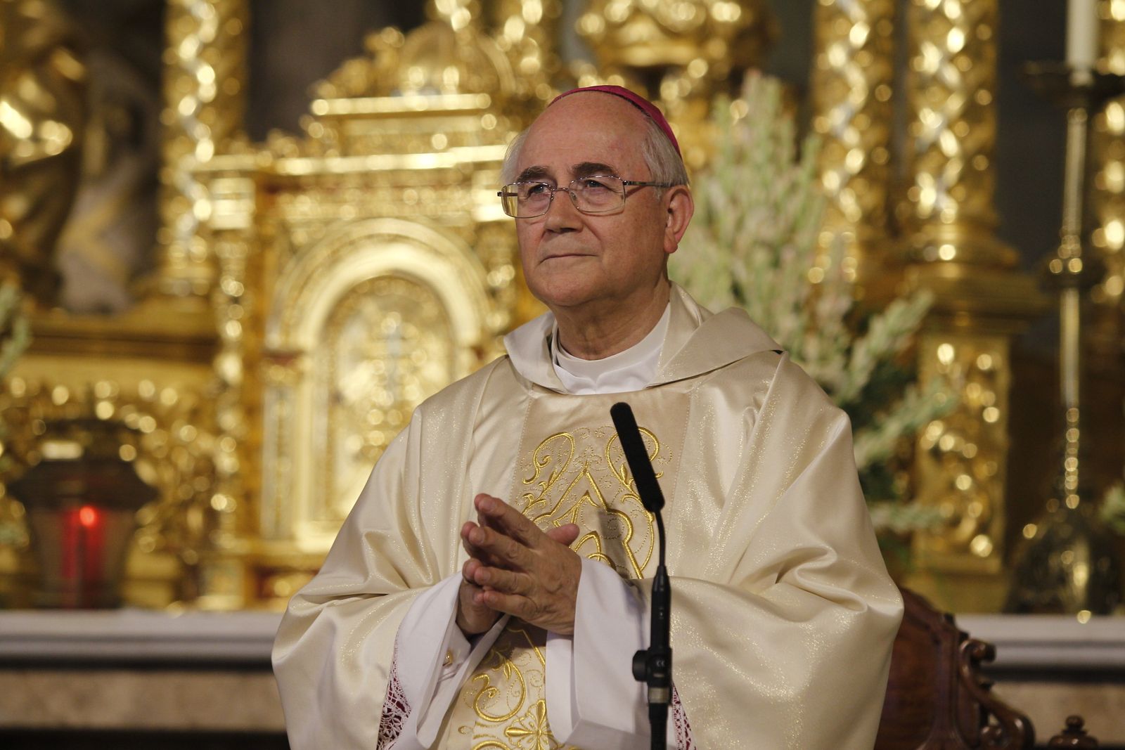 Fotogalería misas en honor a la Virgen del Mar. Feria de Almería 2019