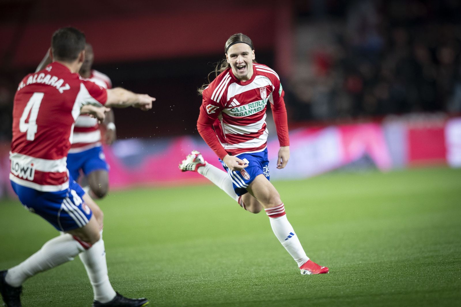 Izan González abrió el marcador para los rojiblancos y cuajó un gran partido.