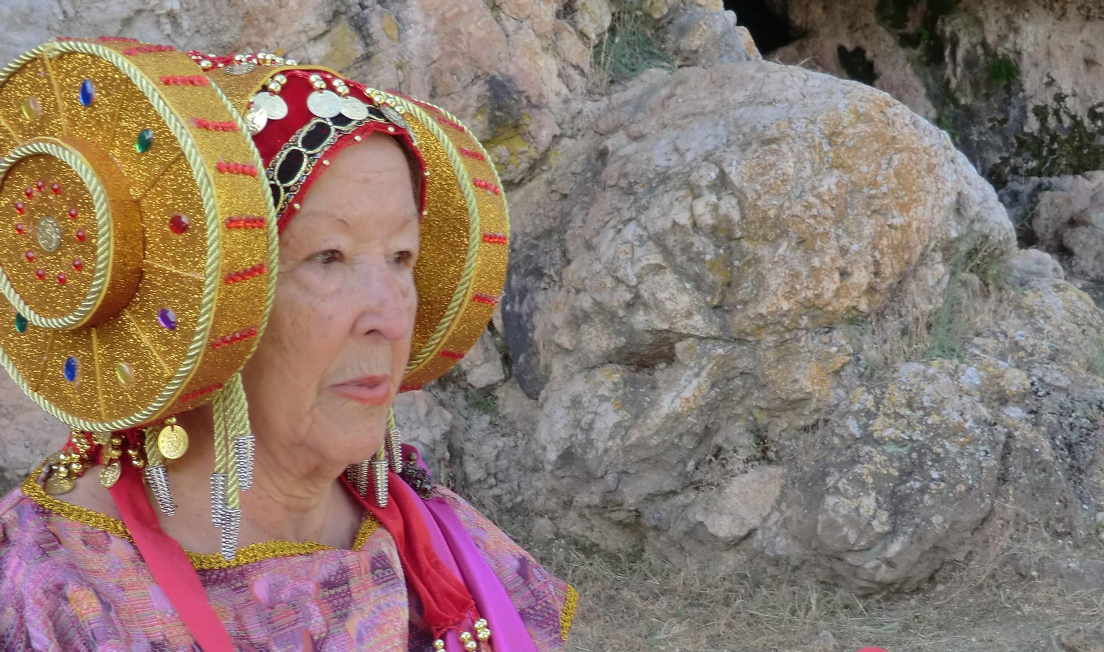 Pilar en Castellar, vestida de Dama Ibera.