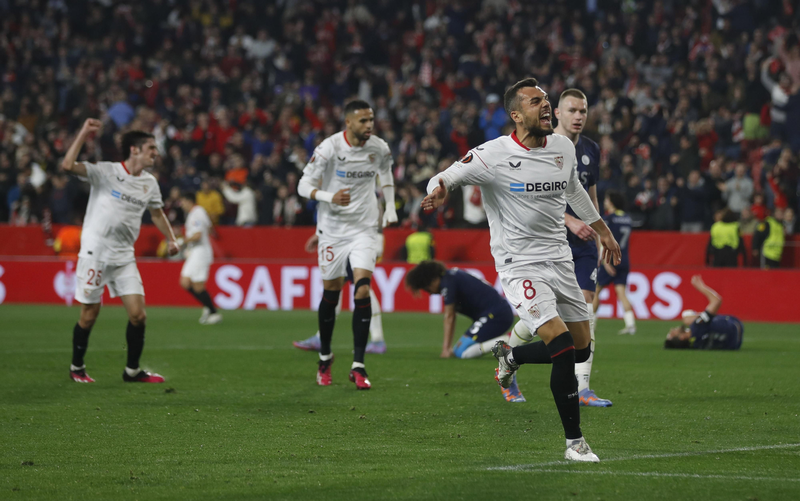 Las imágenes del Sevilla - Fenerbahçe