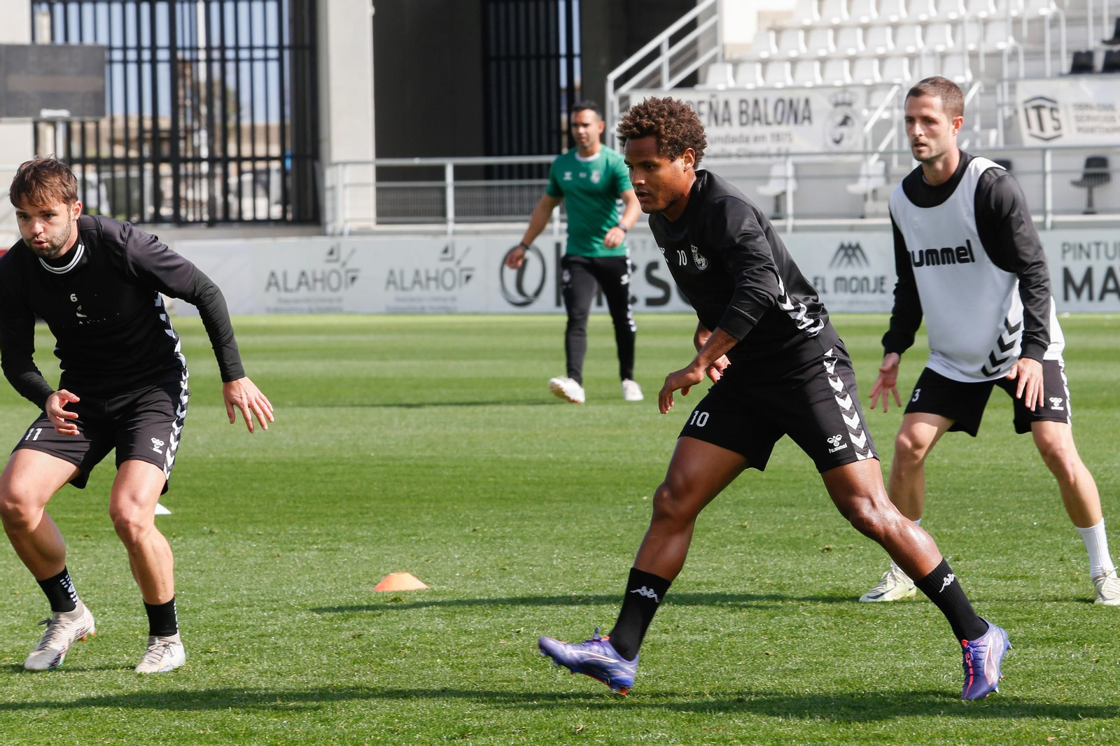 Las fotos del entrenamiento de la Balona previo a su visita al UCAM Murcia