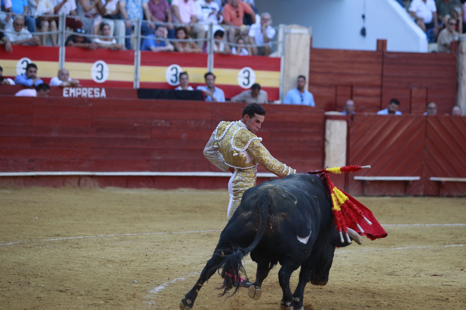 Imágenes de la corrida de toros del jueves en la Feria de Almería 2024