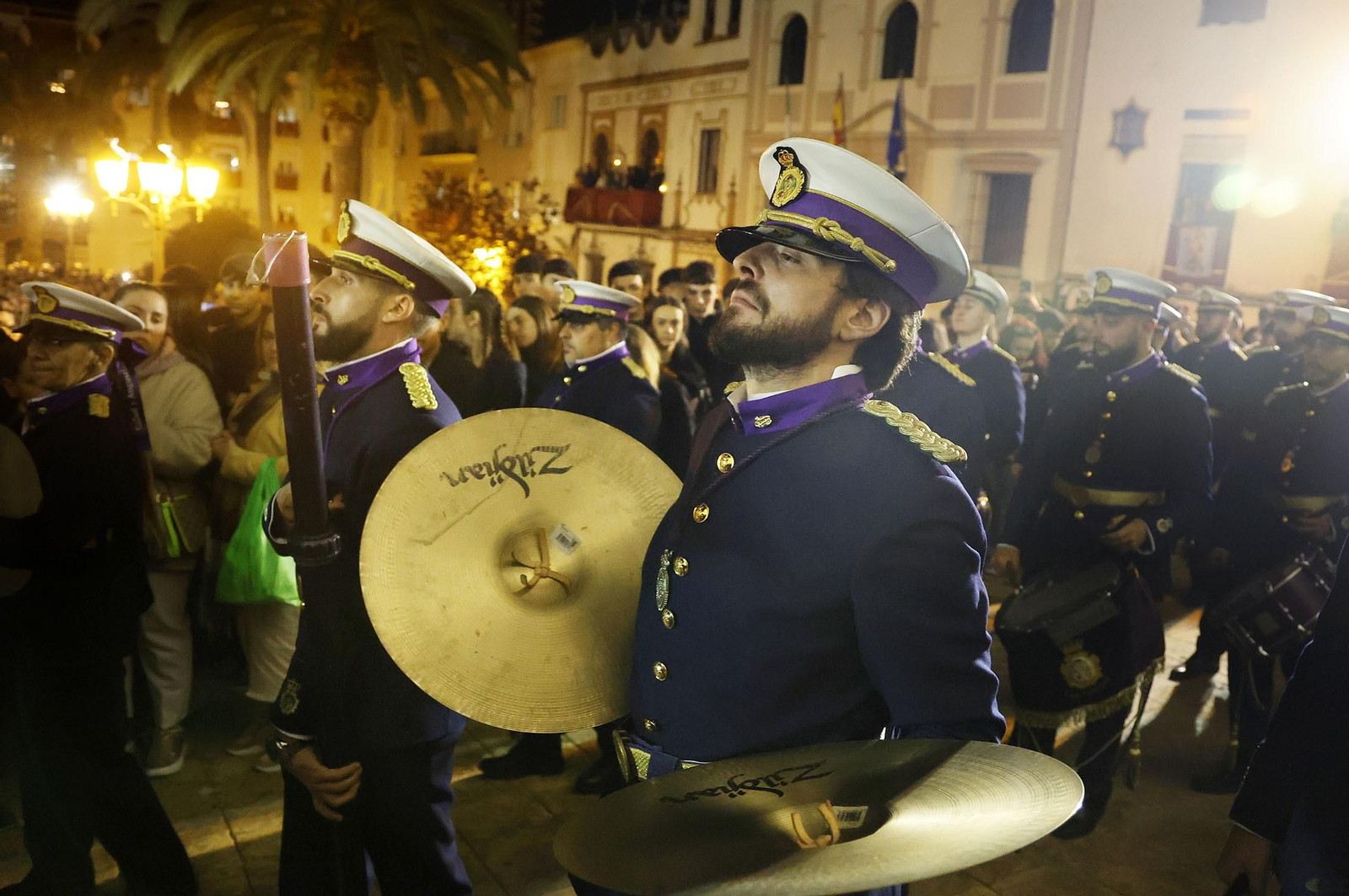 Las mejores imágenes del Martes Santo en Huelva: Hermandad de Pasión