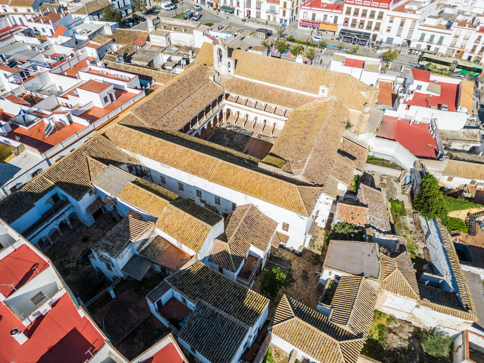Vista aérea del antiguo Convento de la Concepción en Carmona.