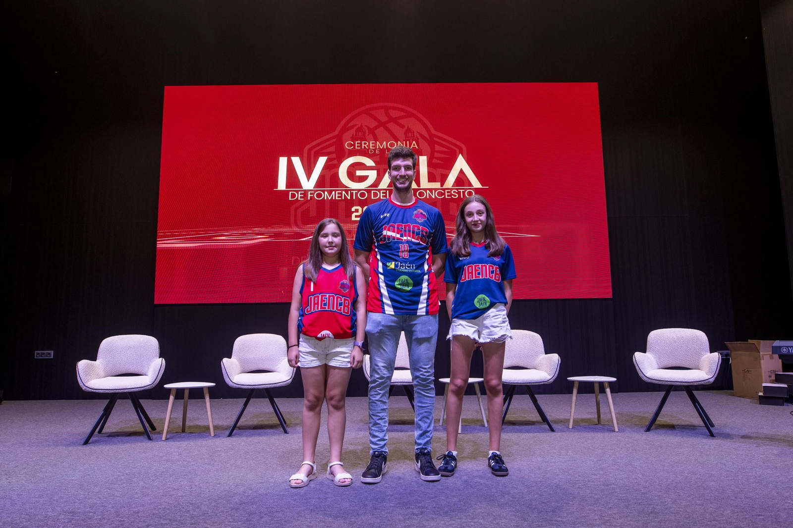 Valores y emoción en la IV Gala de Fomento del Baloncesto del Jaén CB, en imágenes