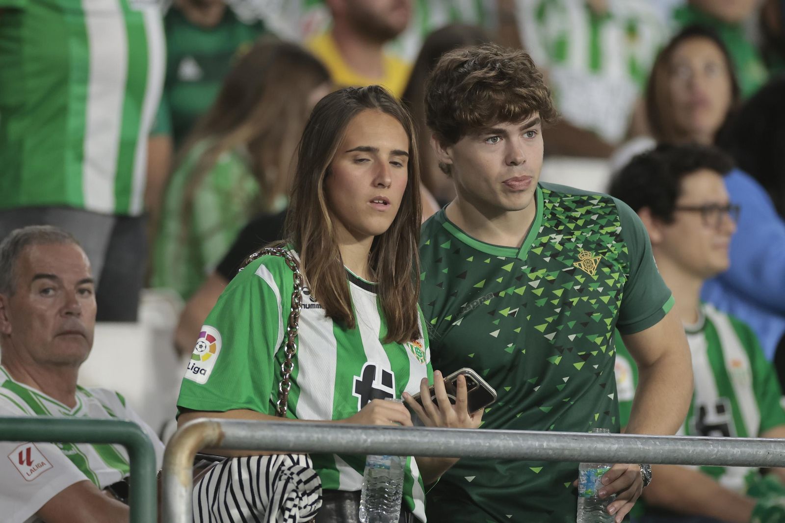 Búscate en las fotos del Betis-Copenhague
