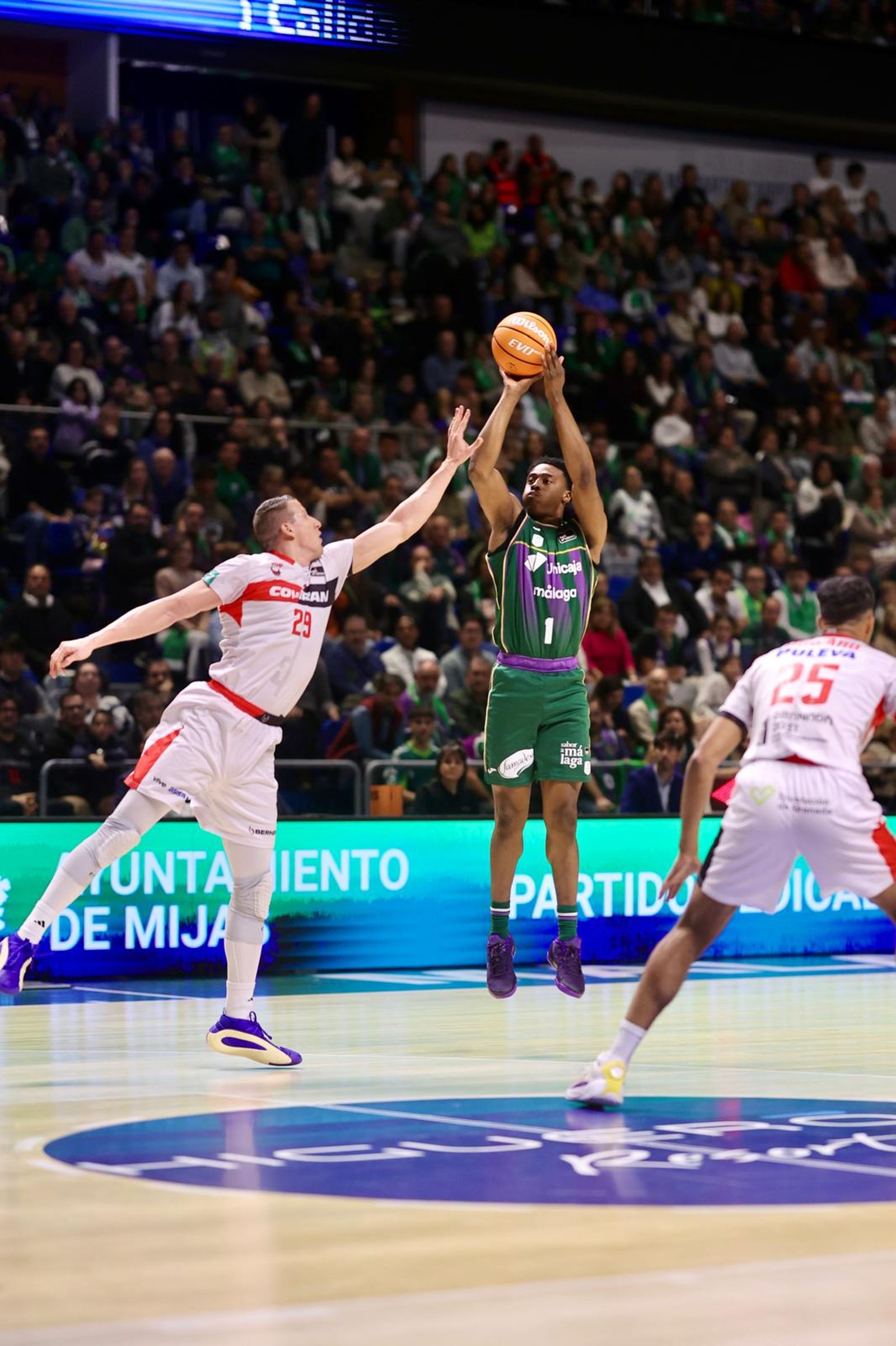 El Unicaja-Covirán Granada, en fotos
