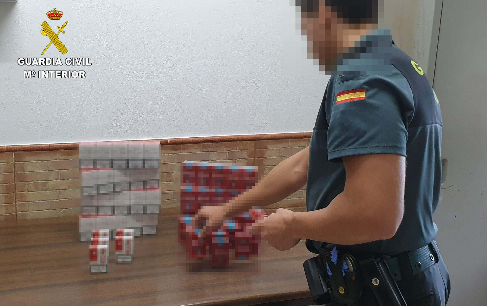 Imagen del tabaco intervenido por la Guardia Civil en El Cerro del Andévalo. Imagen del tabaco intervenido por la Guardia Civil en El Cerro del Andévalo.
