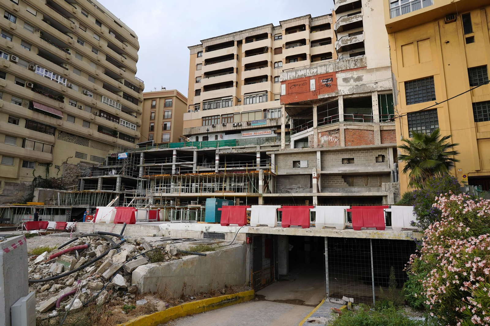 Vista general de las obras de reconversión del parking Escalinata en una plaza vertical.