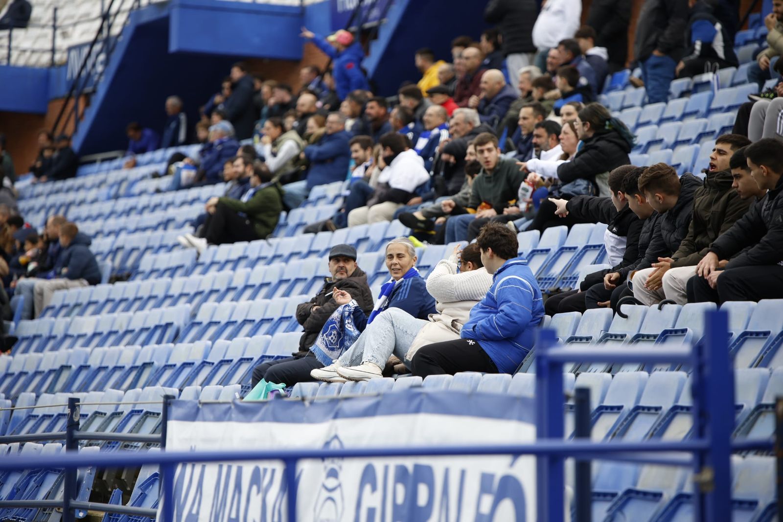 Búscate en las gradas del Nuevo Colombino en el Recreativo de Huelva - Extremadura