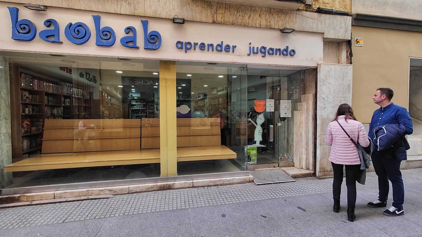 La tienda Baobab, ya cerrada al público, en la calle José del Toro.