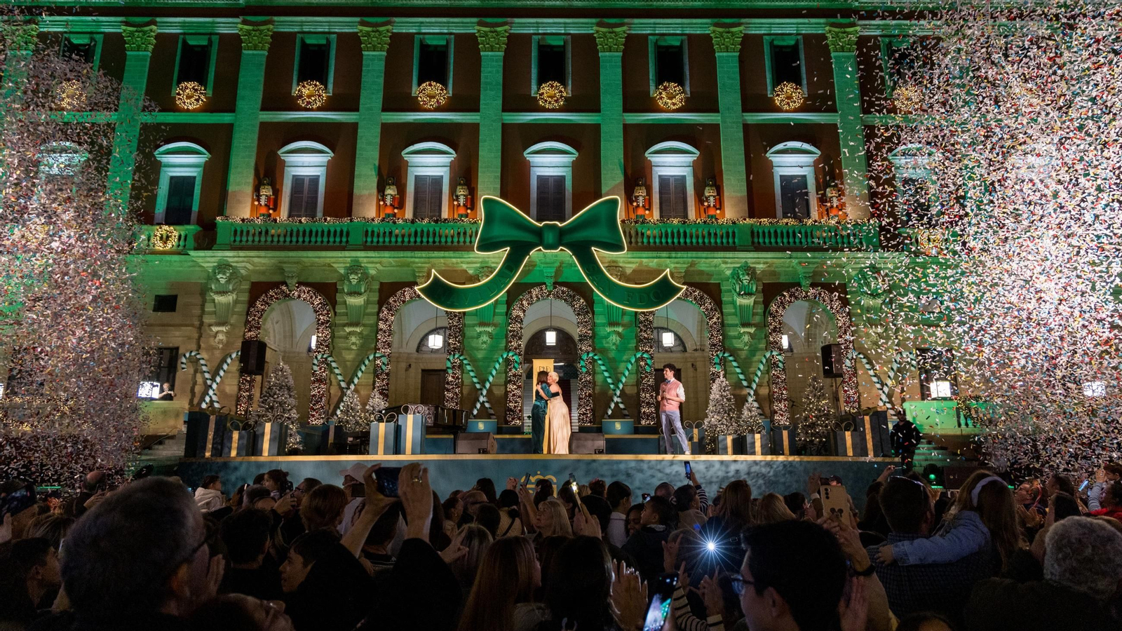 Encendido del alumbrado navideño en San Fernando