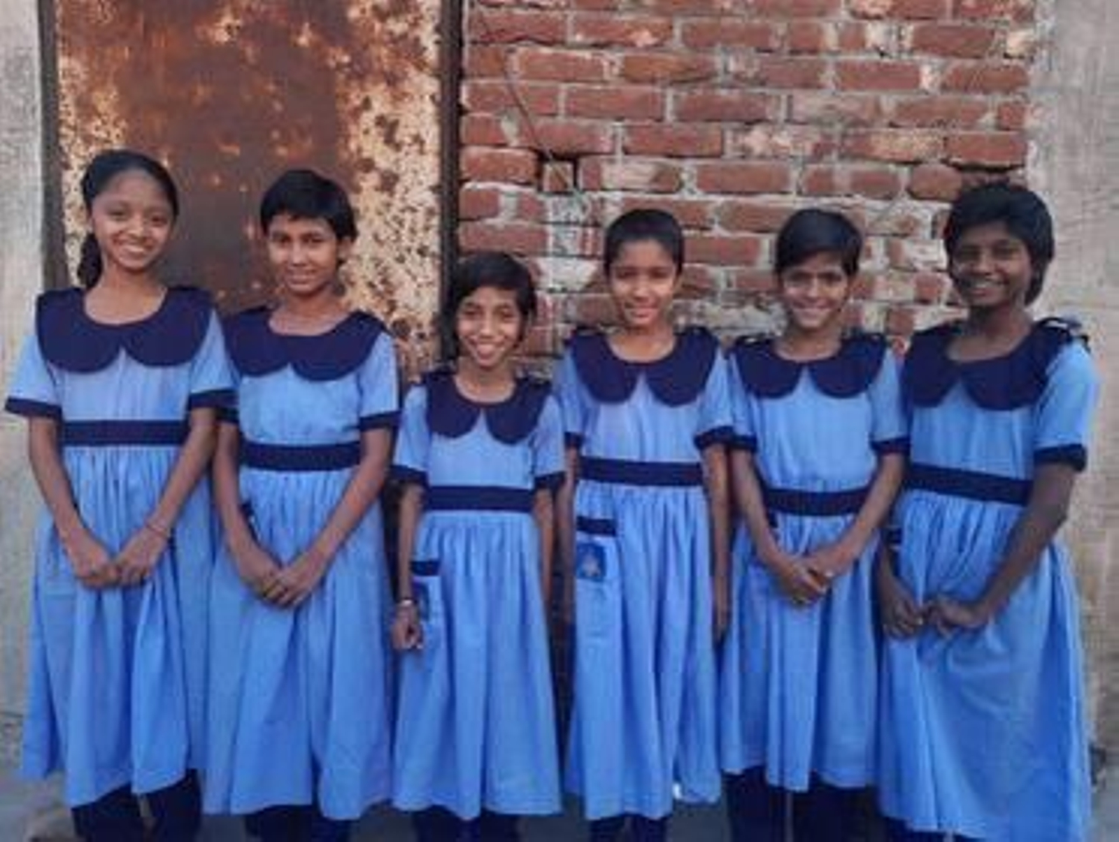 Un grupo de niñas de Bangladesh a las que la Fundación Peregrín pretende ayudar con esta prueba.