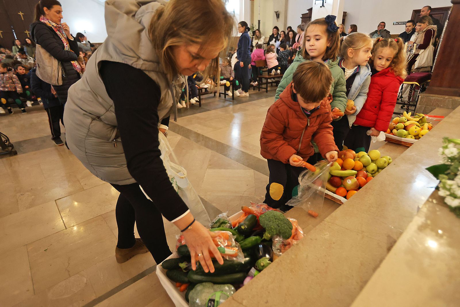 Imágenes de la visita de los niños del colegio Maristas a San Sebastián