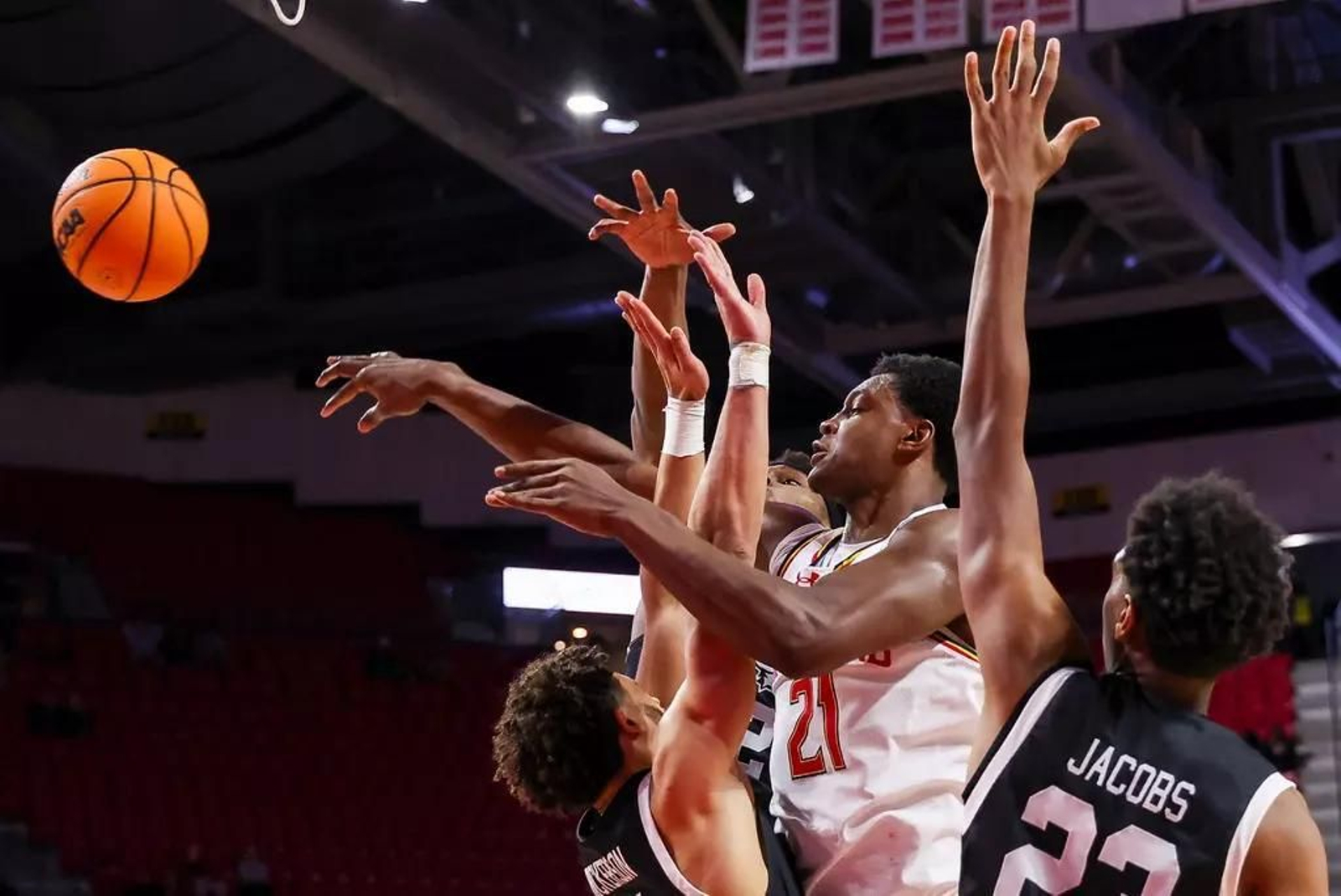 Guille del Pino debuta con Maryland y se impone a José Tanchyn