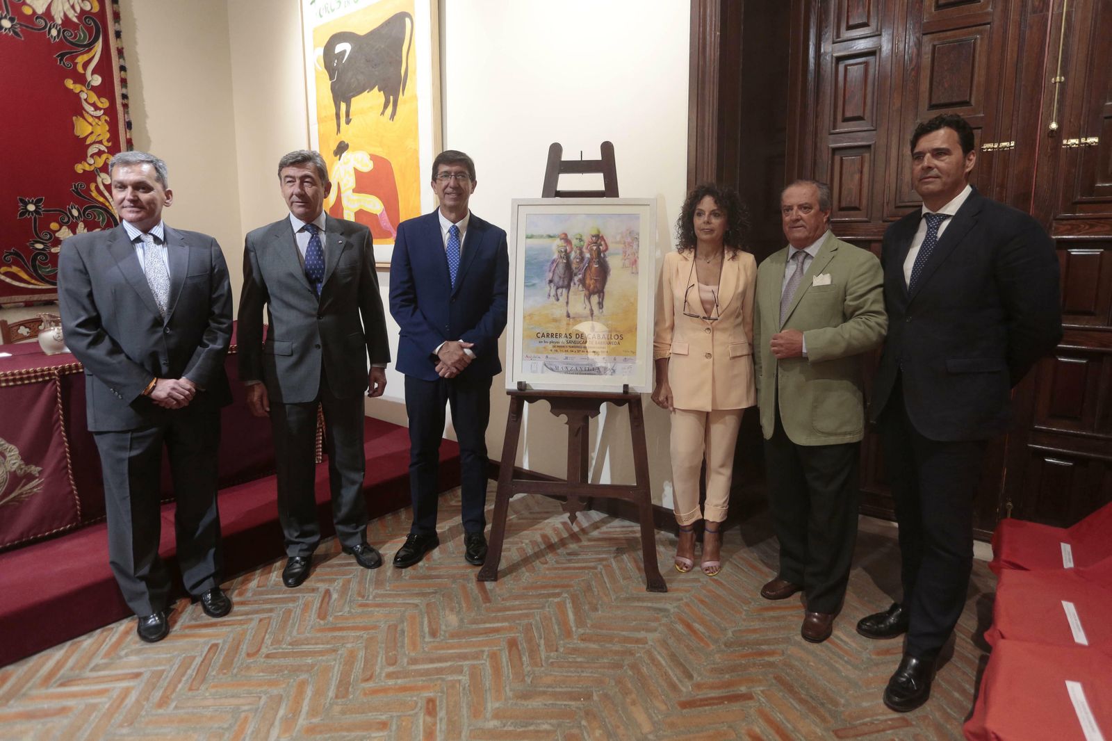 Presentación del cartel de las carreras de caballos de Sanlúcar de Barrameda, este martes en la Maestranza.