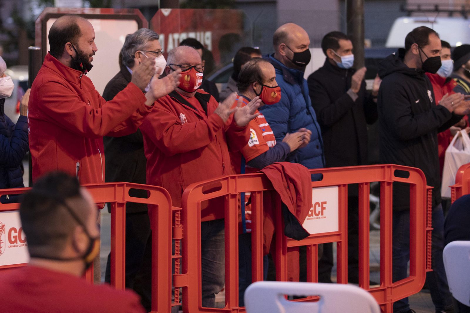 Fotos: Inauguración del espacio de Diego Martínez en la Puerta de los Entrenadores