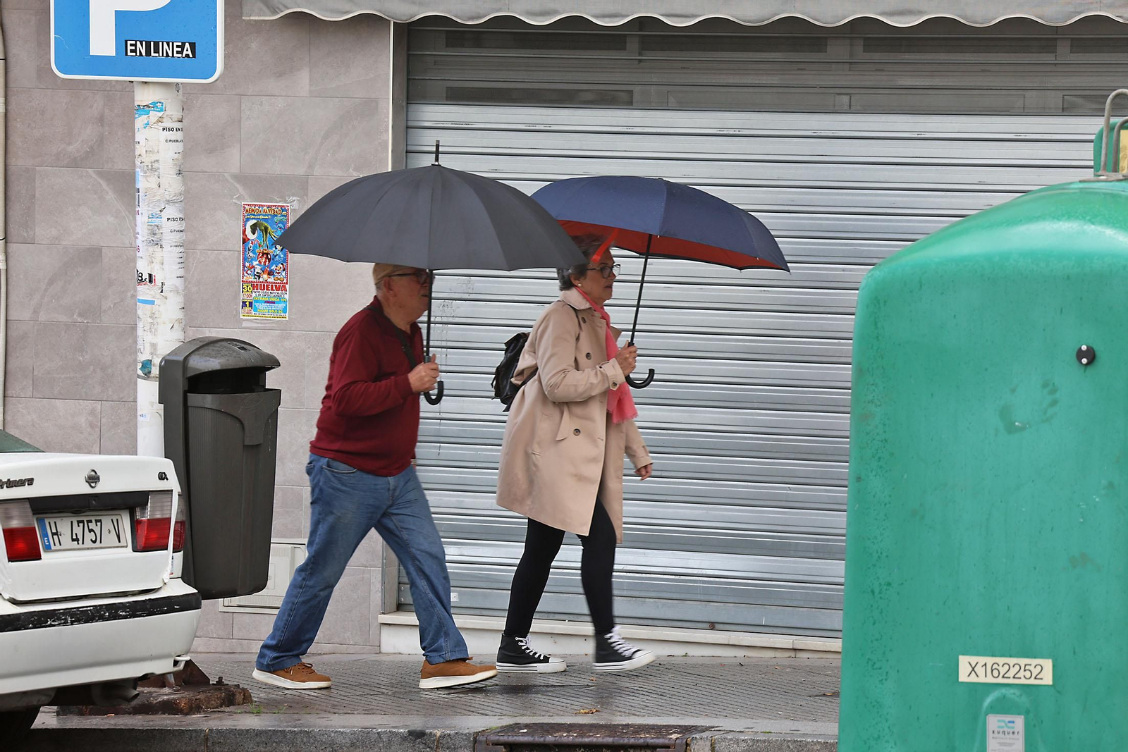 Imágenes de la lluviosa mañana en Huelva