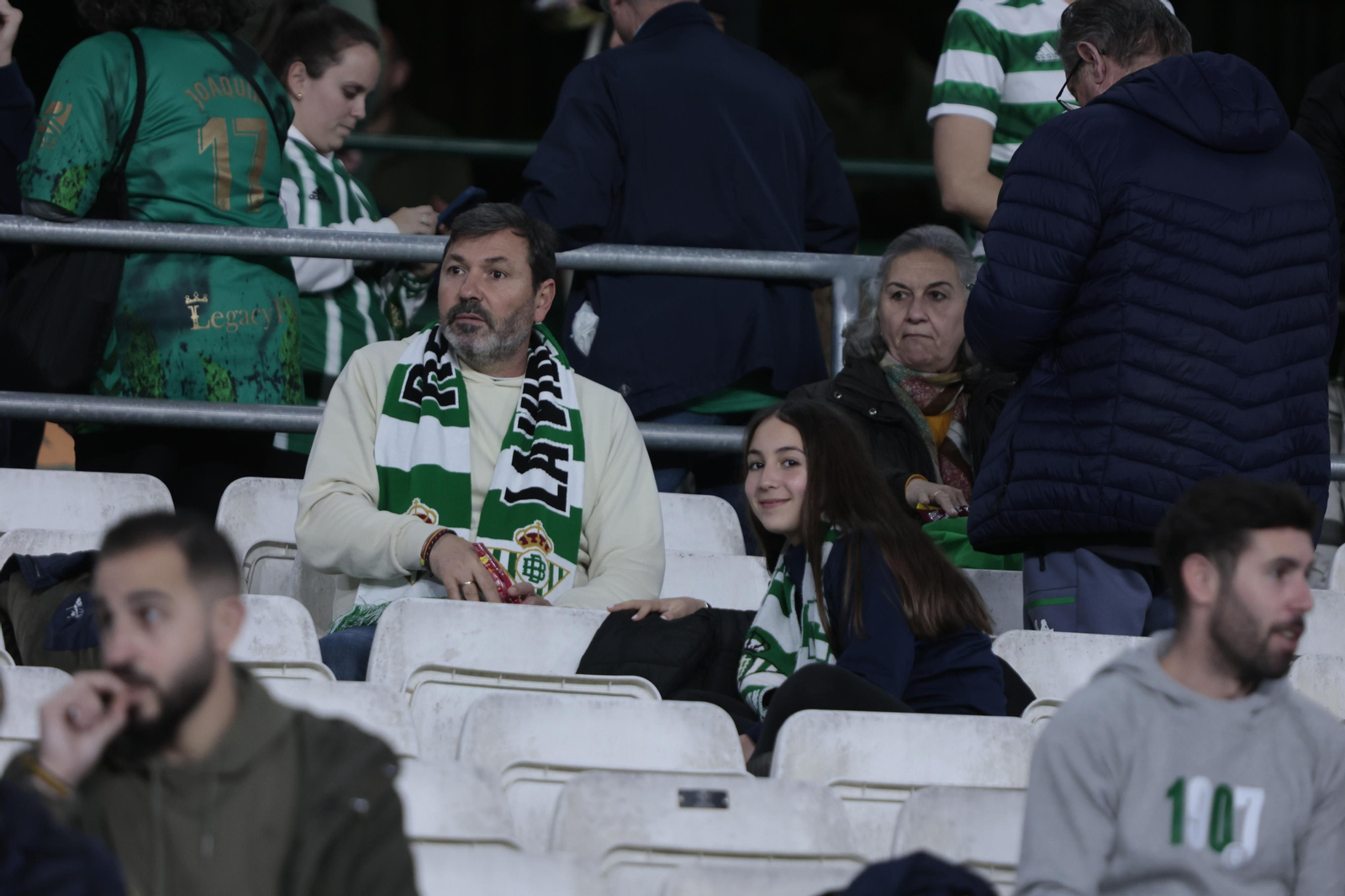 Búscate en las gradas del Villamarín