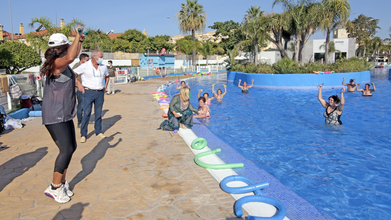 Alcaldesa visita Arena Fitness y Arena Village