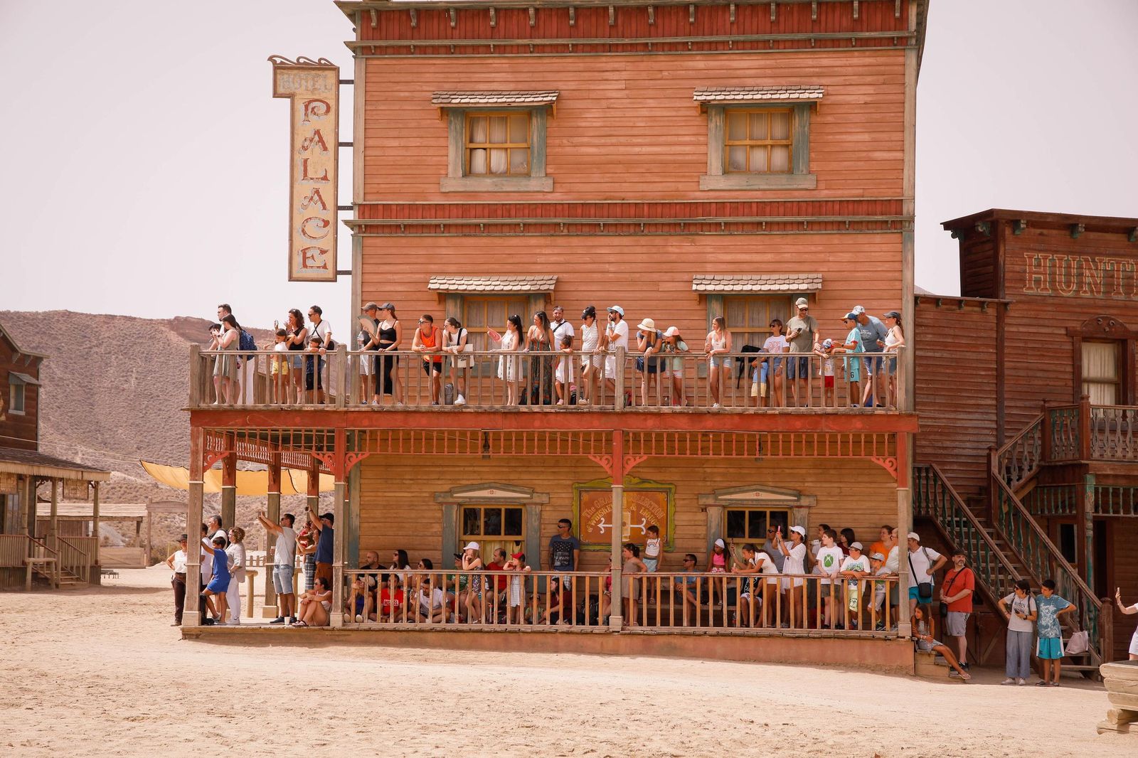 Imágenes del museo a los grandes empresarios y familias históricas de Almería