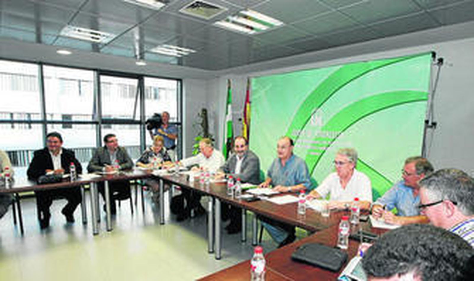 Reunión de la Junta Rectora del Parque Natural Cabo de Gata-Níjar, celebrada ayer por la tarde en Almería.