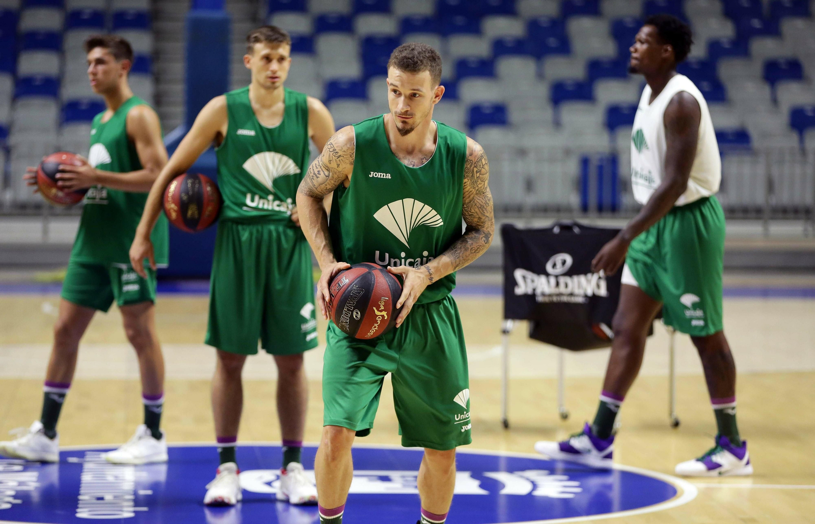 Las fotos del primer entrenamiento en el Carpena