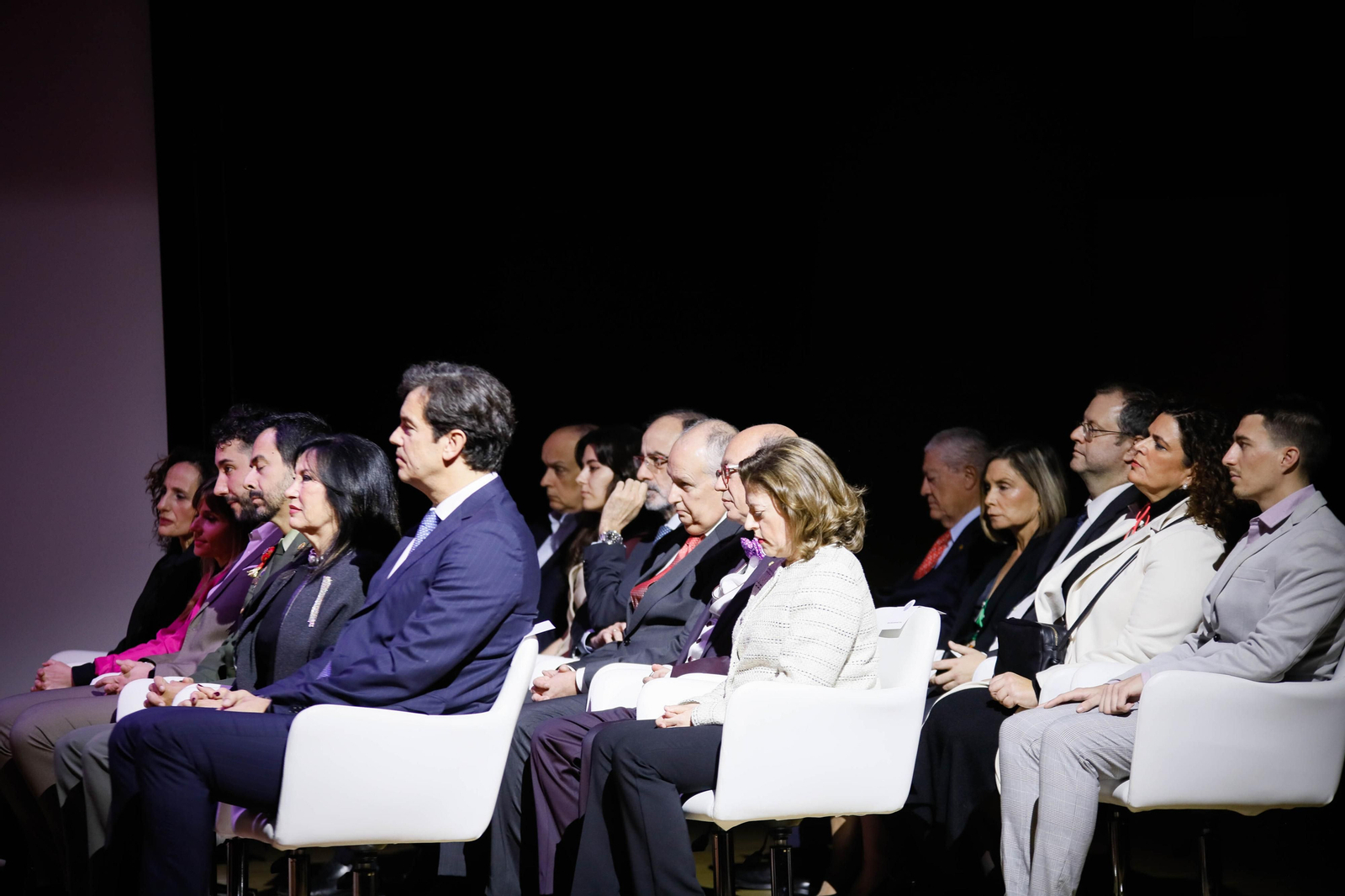 Imágenes del acto de reconocimiento a antiguos alumnos y amigos de honor en la UAL