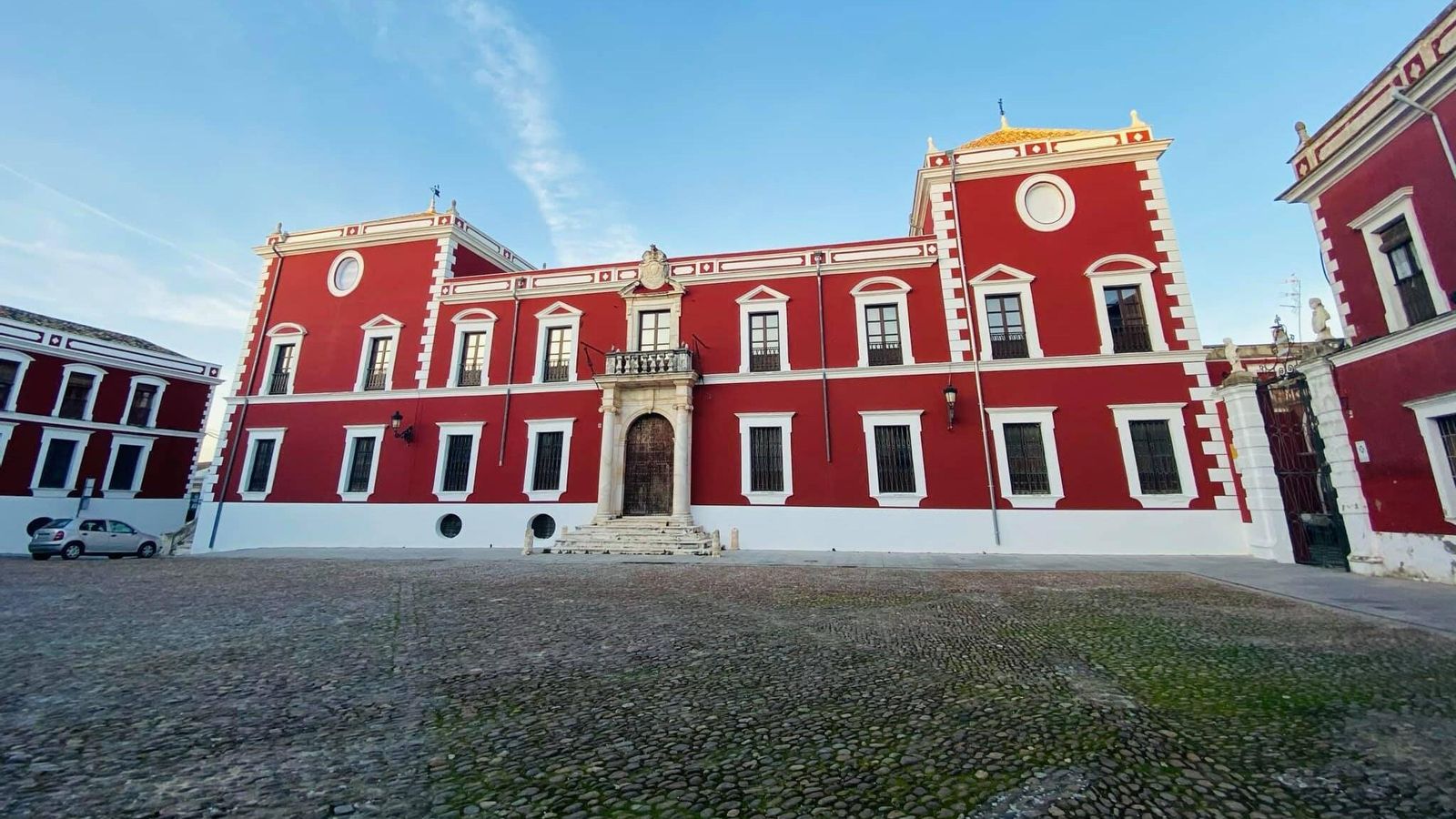 Fachada del Palacio Ducal de Fernán Núñez.