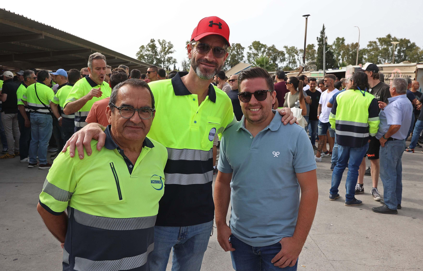 Imágenes de la asamblea de los huelguistas de Acerinox