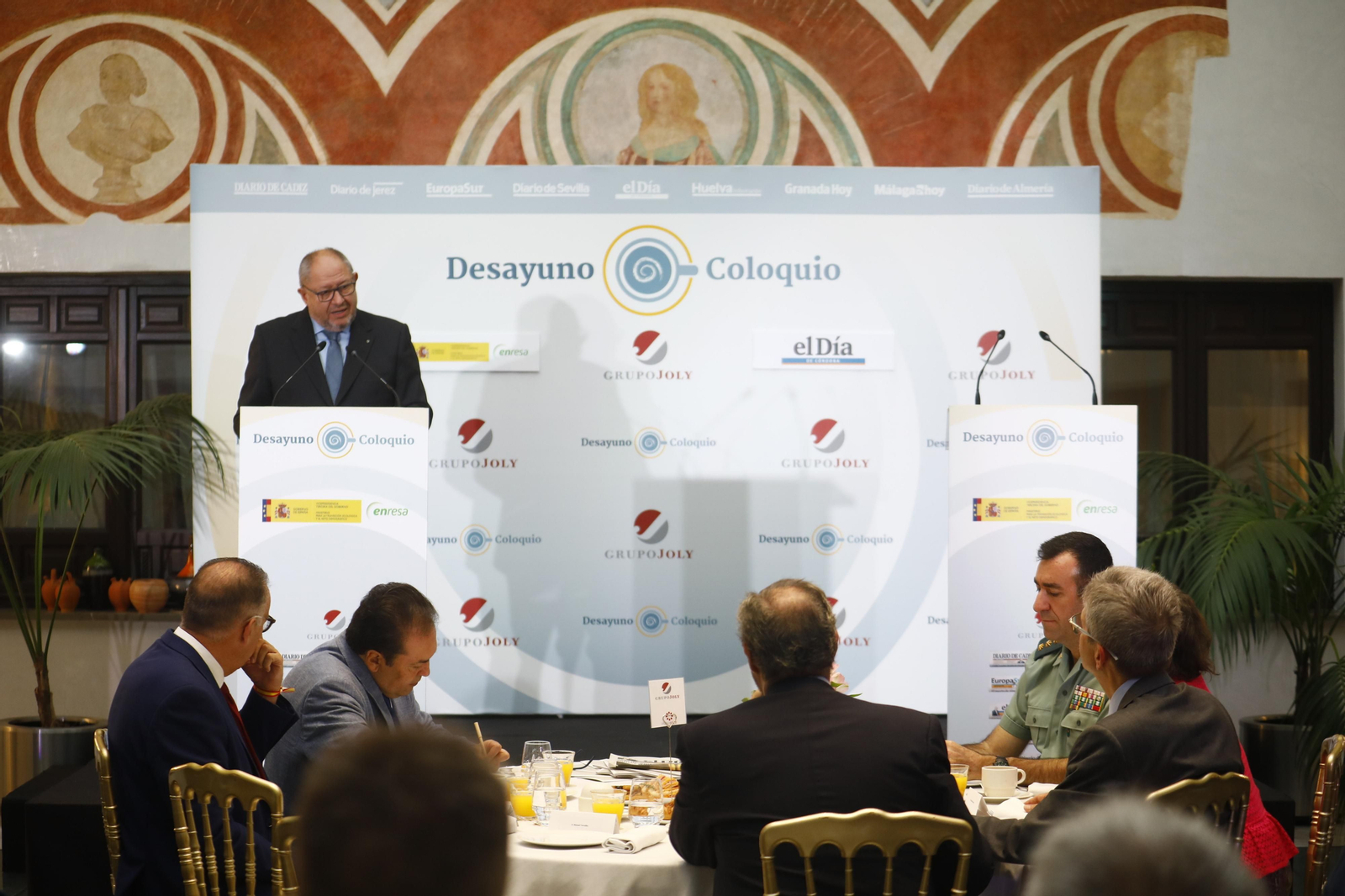 El desayuno-coloquio de El Día con el presidente de Enresa, José Luis Navarro, en imágenes