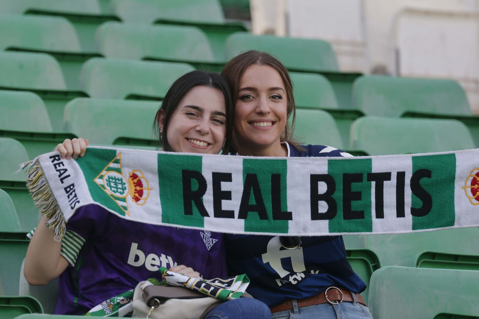 Búscate en las gradas del Villamarín