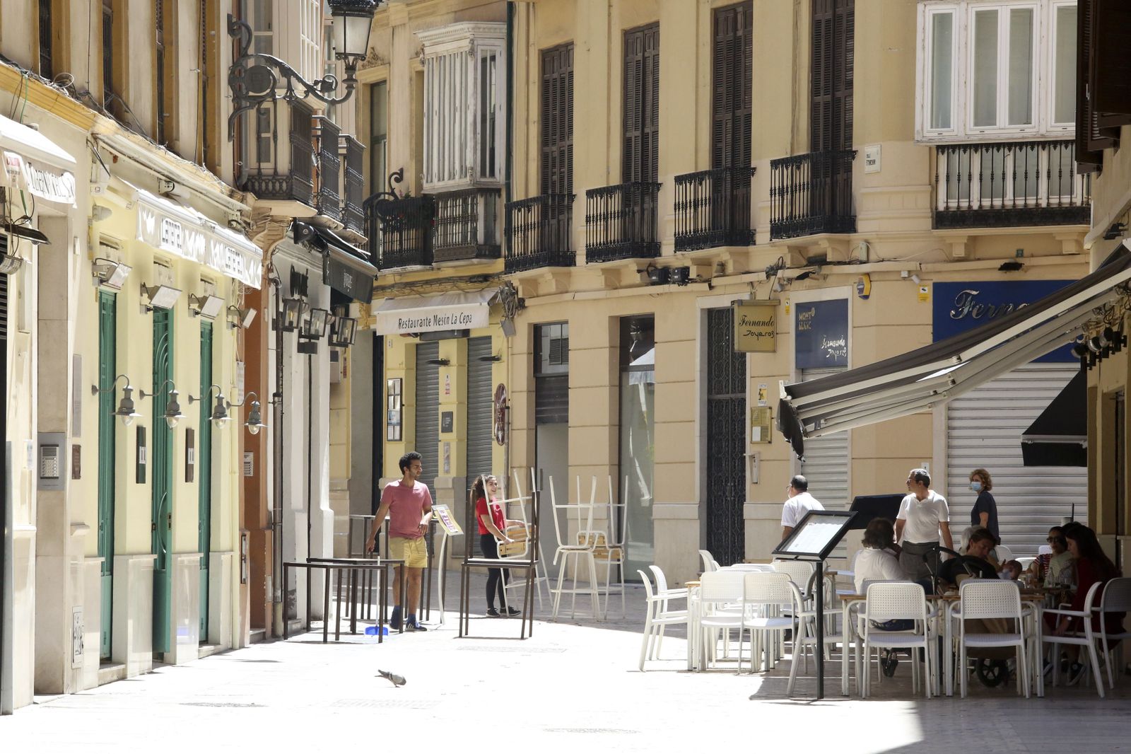Las fotos del centro de Málaga, de vuelta a la vida con la desescalada