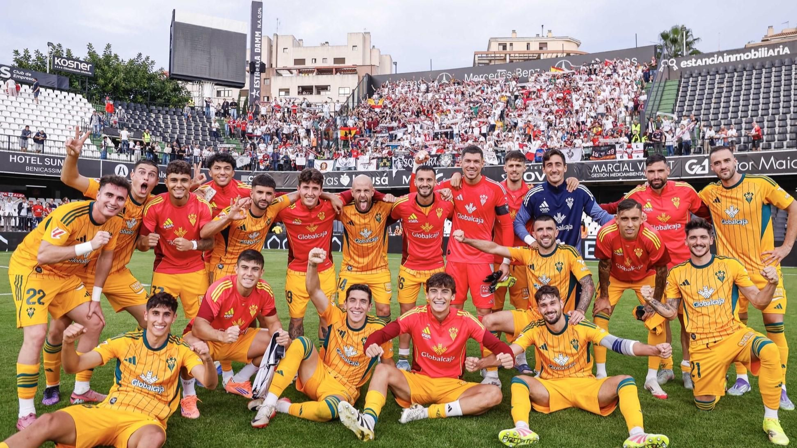 Los jugadores del Albacete celebran su victoria en Castellón, en su última cita antes de recibir al Córdoba CF.