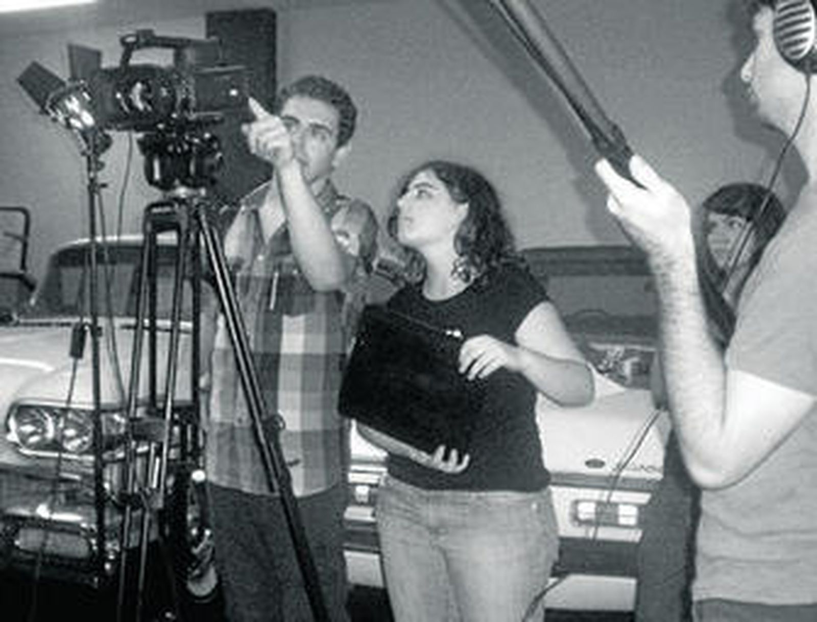 Sergio Postigo Cruz (izquierda), durante el rodaje de 'Un informe imperfecto'.