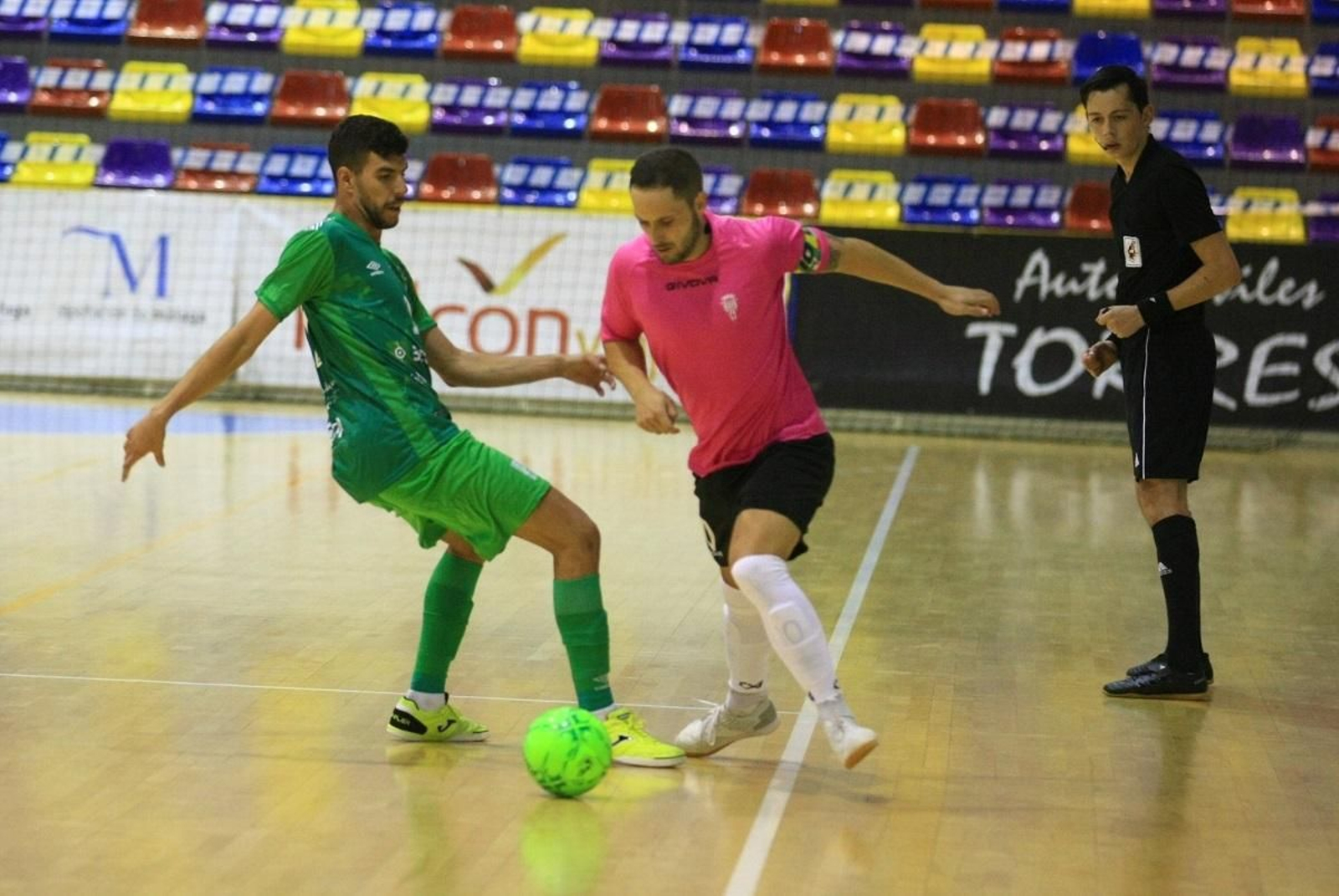 Las imágenes del amistoso entre el Córdoba Futsal y el UMA Antequera