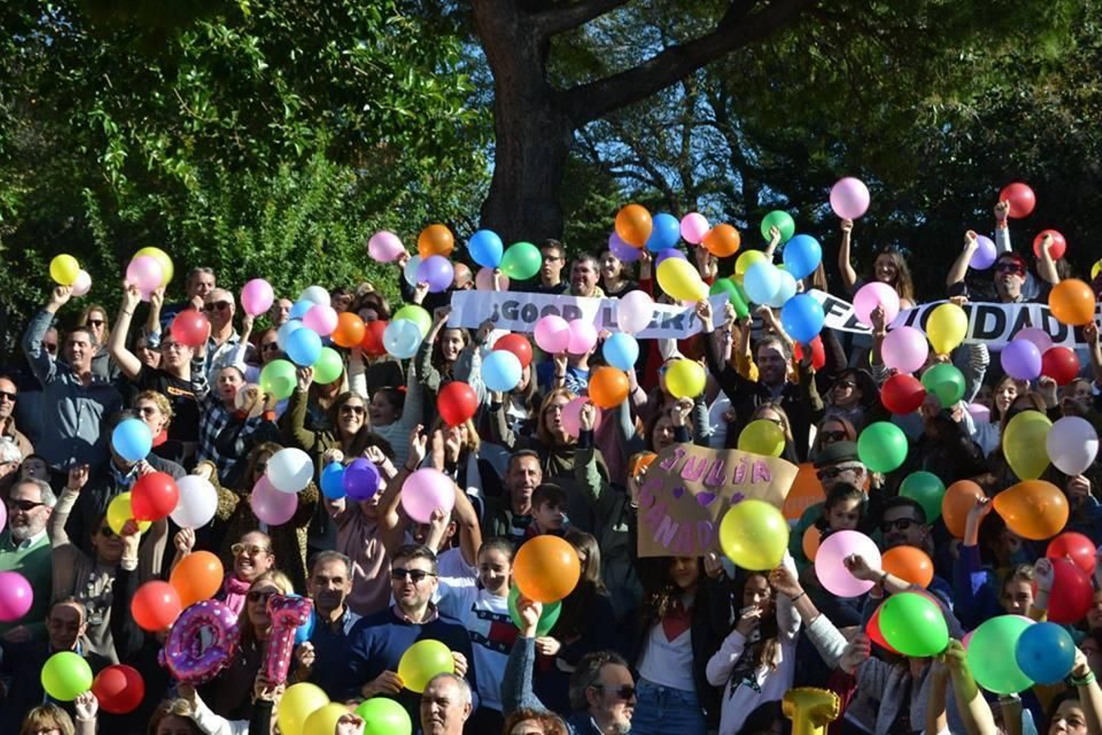 Participantes en la grabación del vídeo en apoyo de Julia, la participante isleña de OT