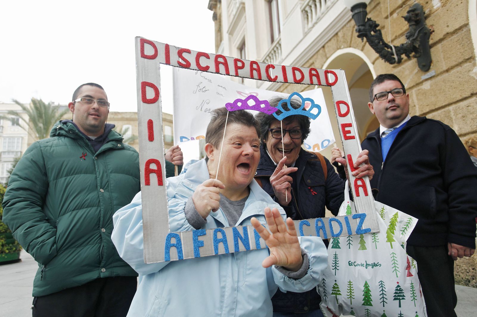 Lazos y fotos por el Día de la Discapacidad Intelectual
