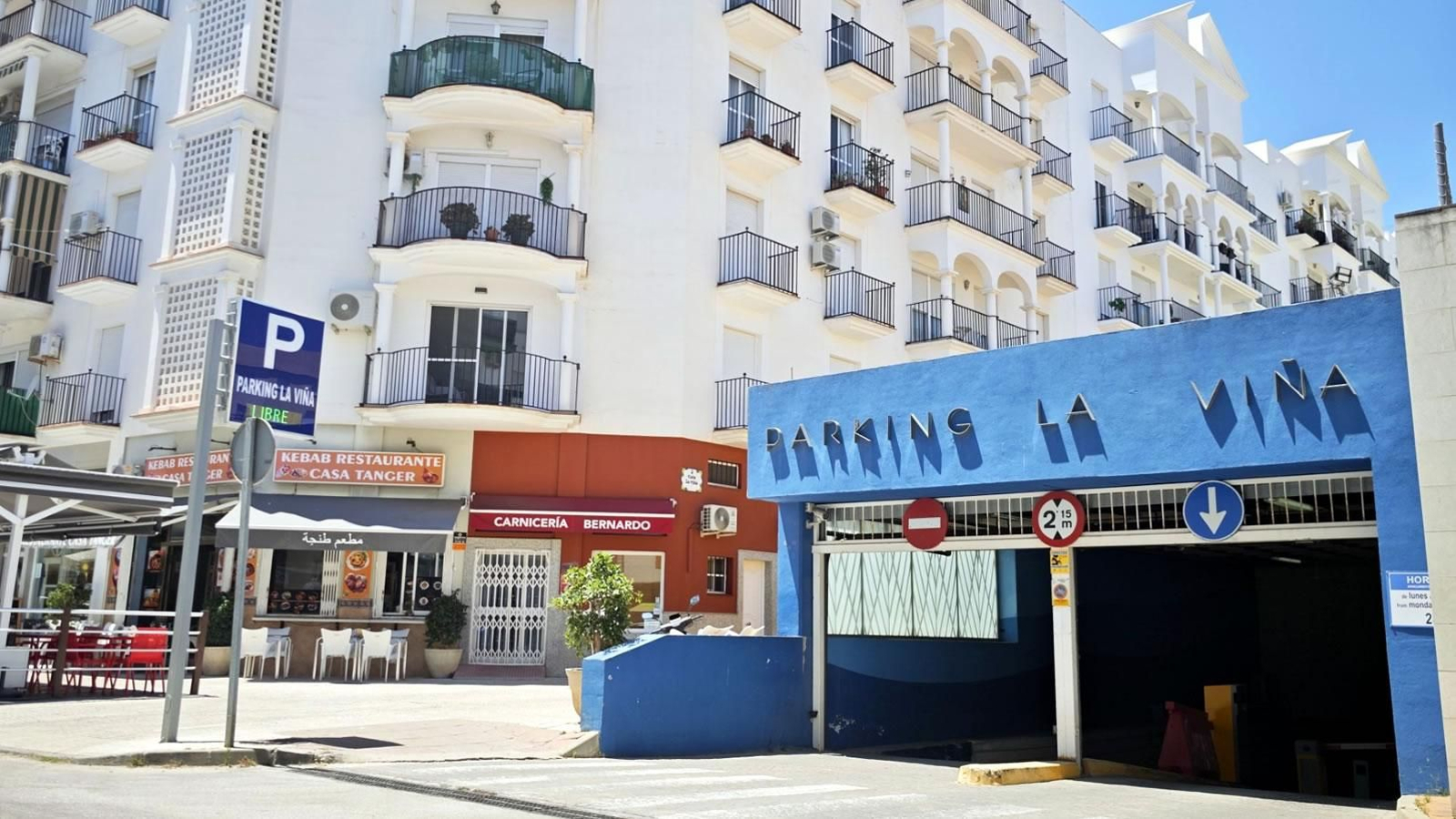 El parking La Viña, en Estepona.