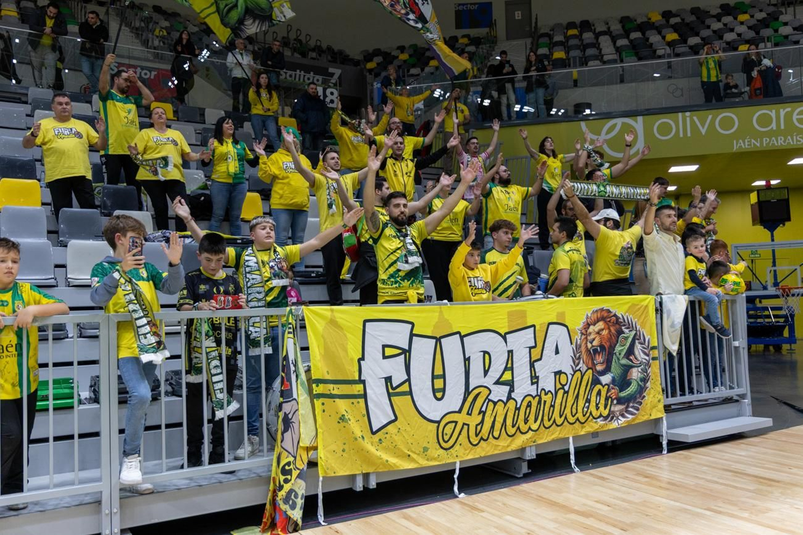 Jaén Paraíso Interior FS  4-3 Family Cash Alzira