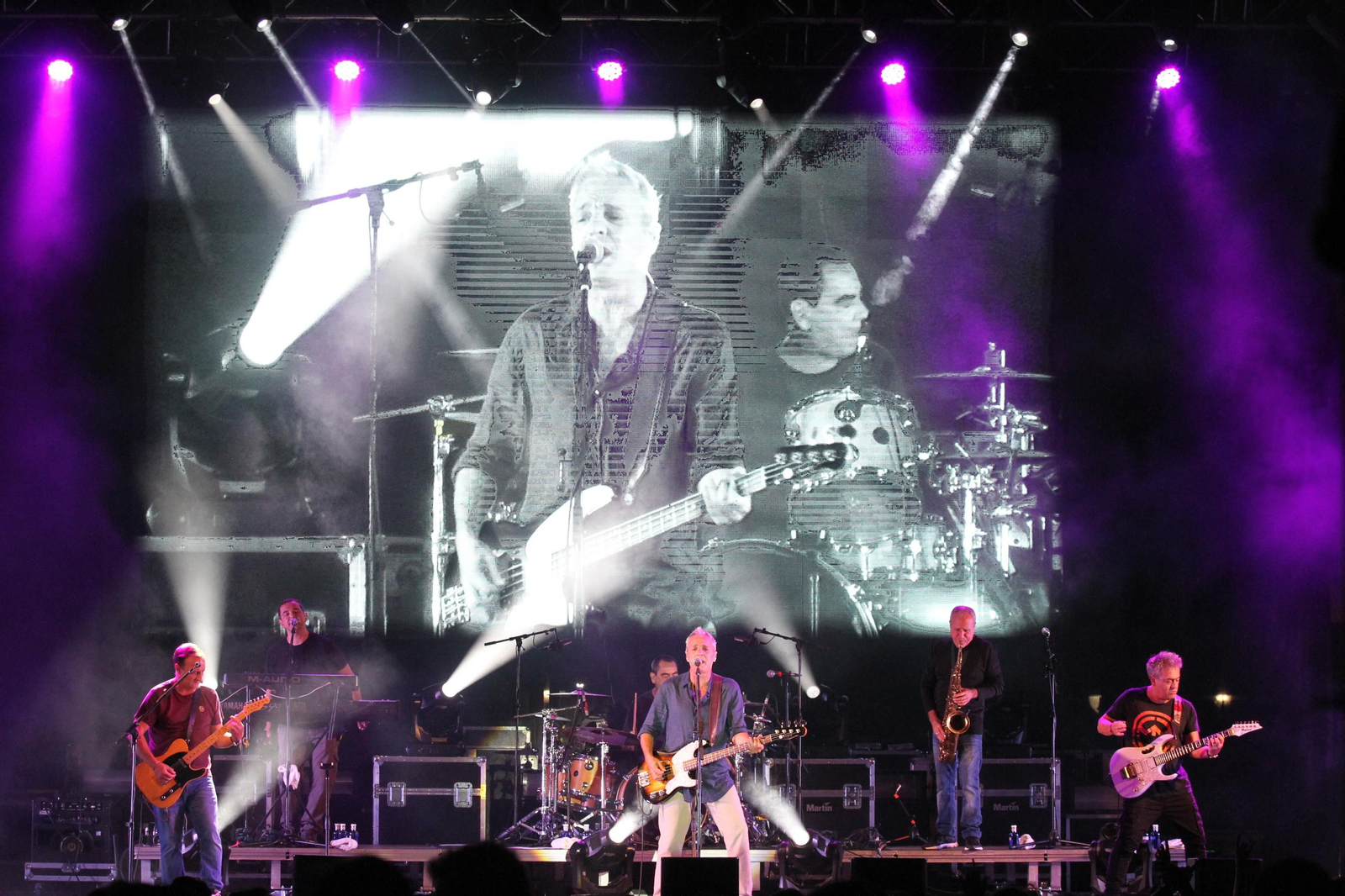Imágenes del concierto de Hombres G en Huelva