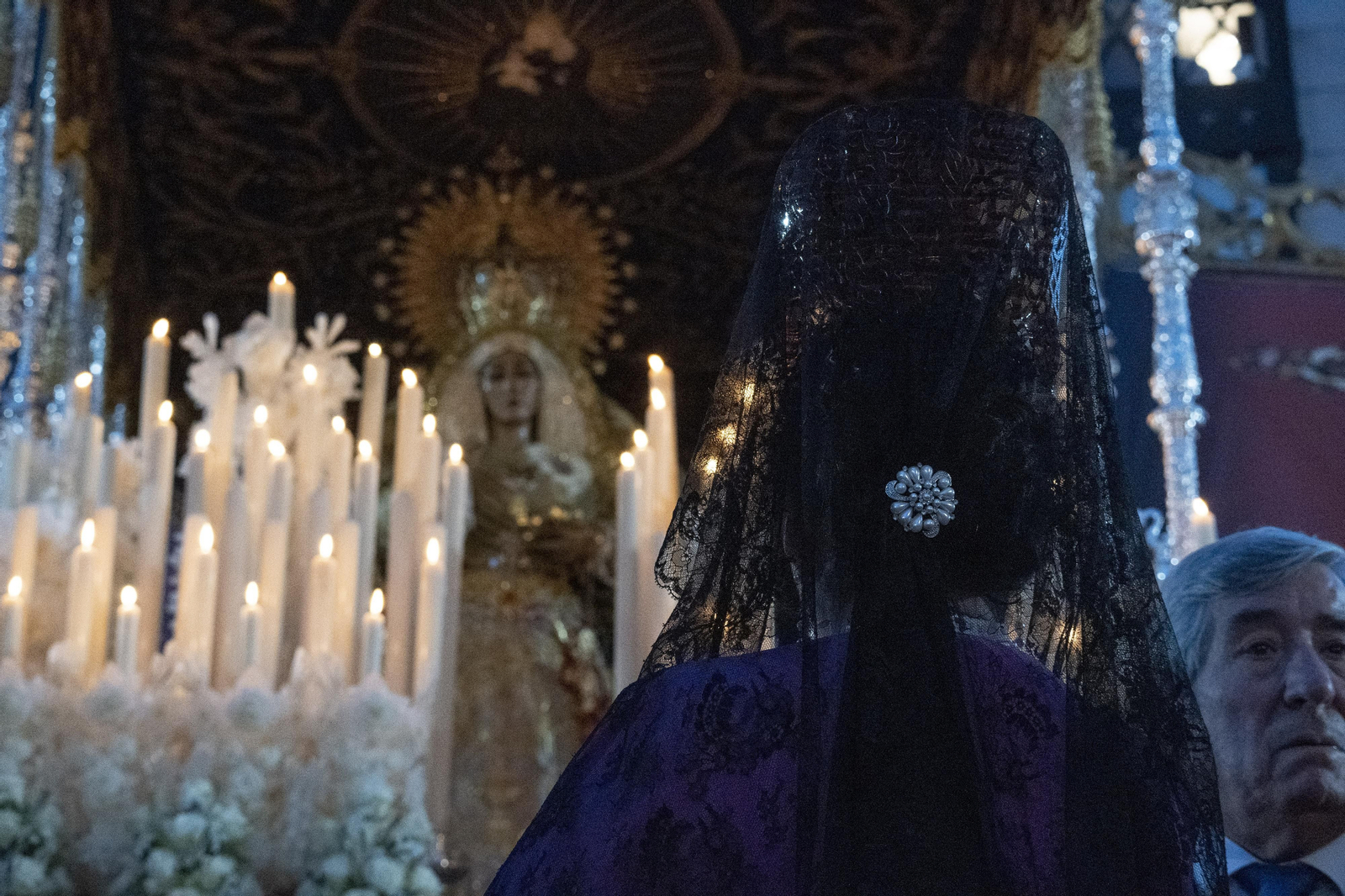 Las mejores imágenes de la procesión de la Amargura Coronada