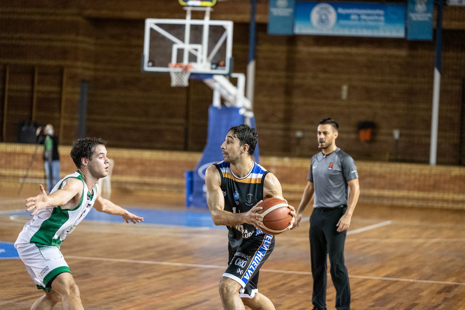 Baloncesto: Imágenes del Huelva Comercio - Extremadura