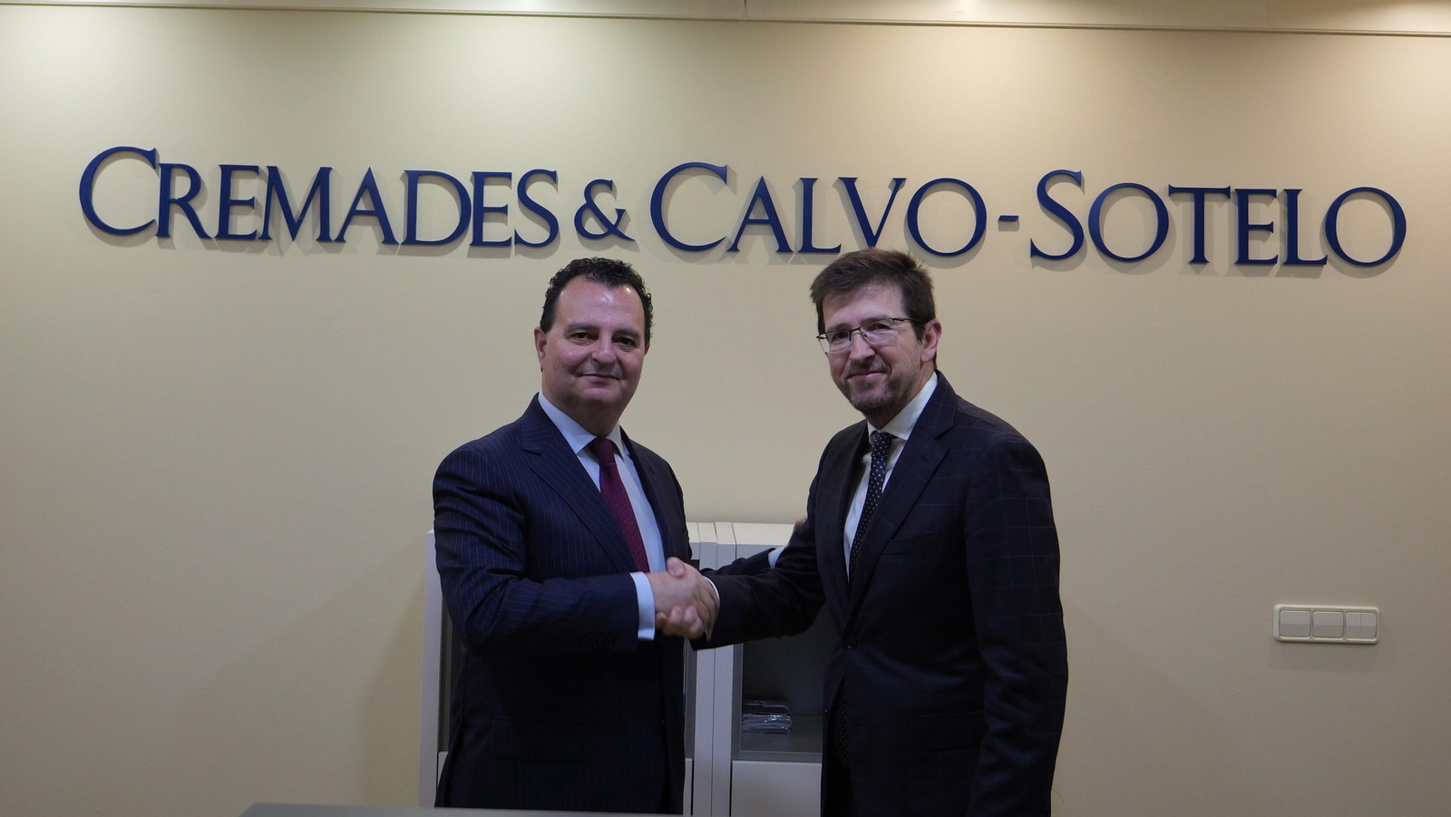 Francisco José Fernández Romero, socio director de Cremades-Calvo Sotelo en Andalucía, y Miguel Ángel Robles, consejero delegado de Euromedia