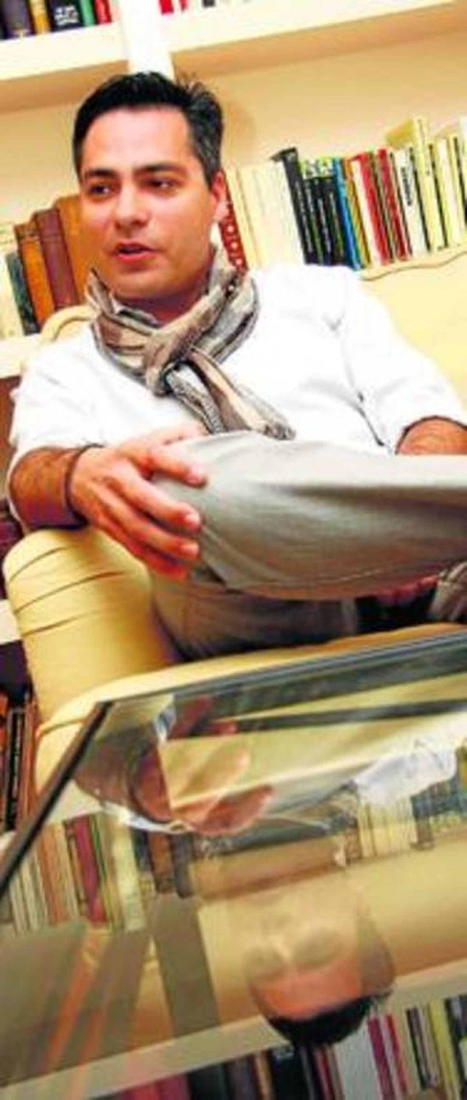 Emilio Guichot, en su casa de la Alameda.