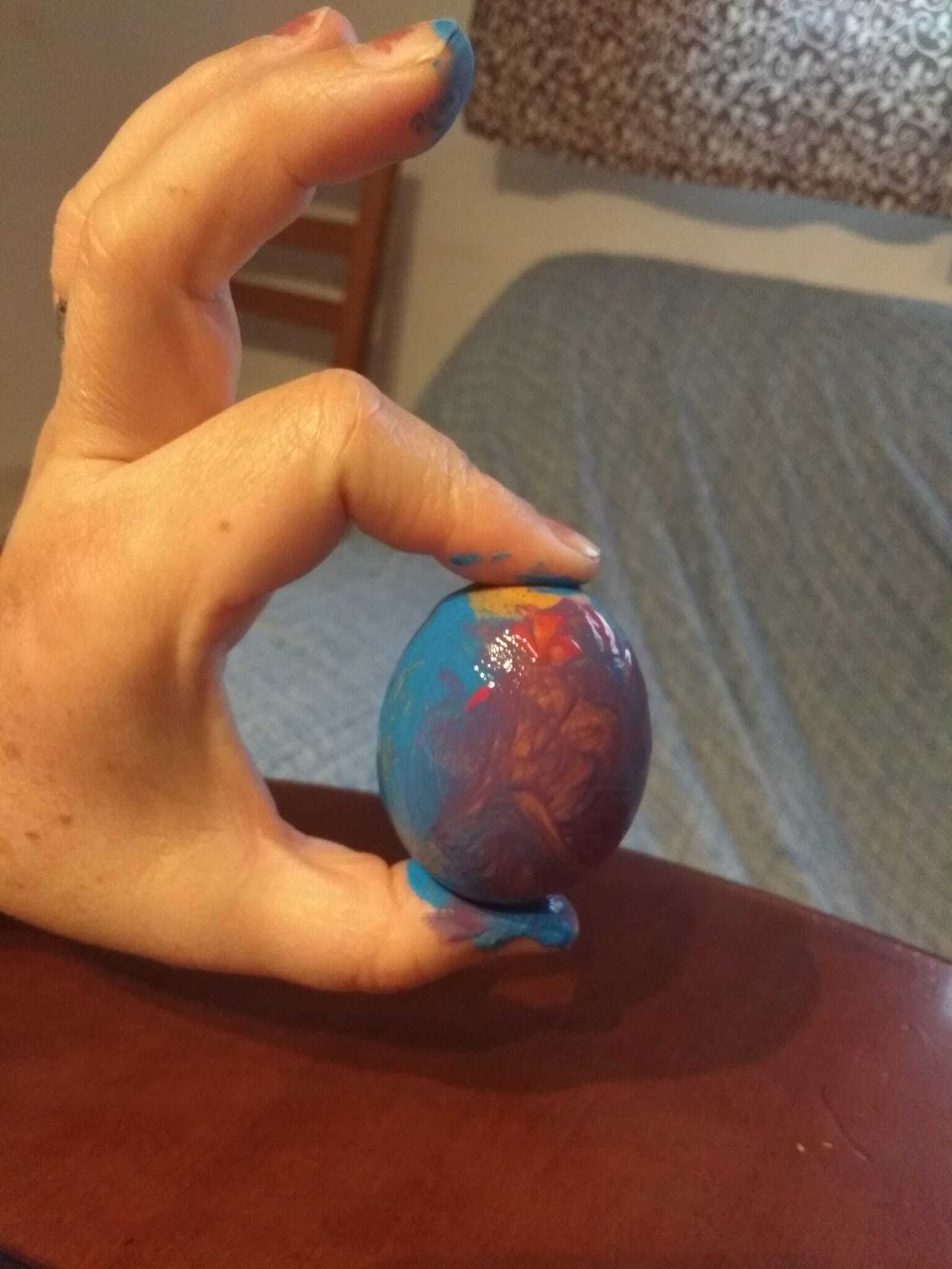 La singular tradición de los huevos pintados de Pascua de Fuente Carreteros, en fotografías