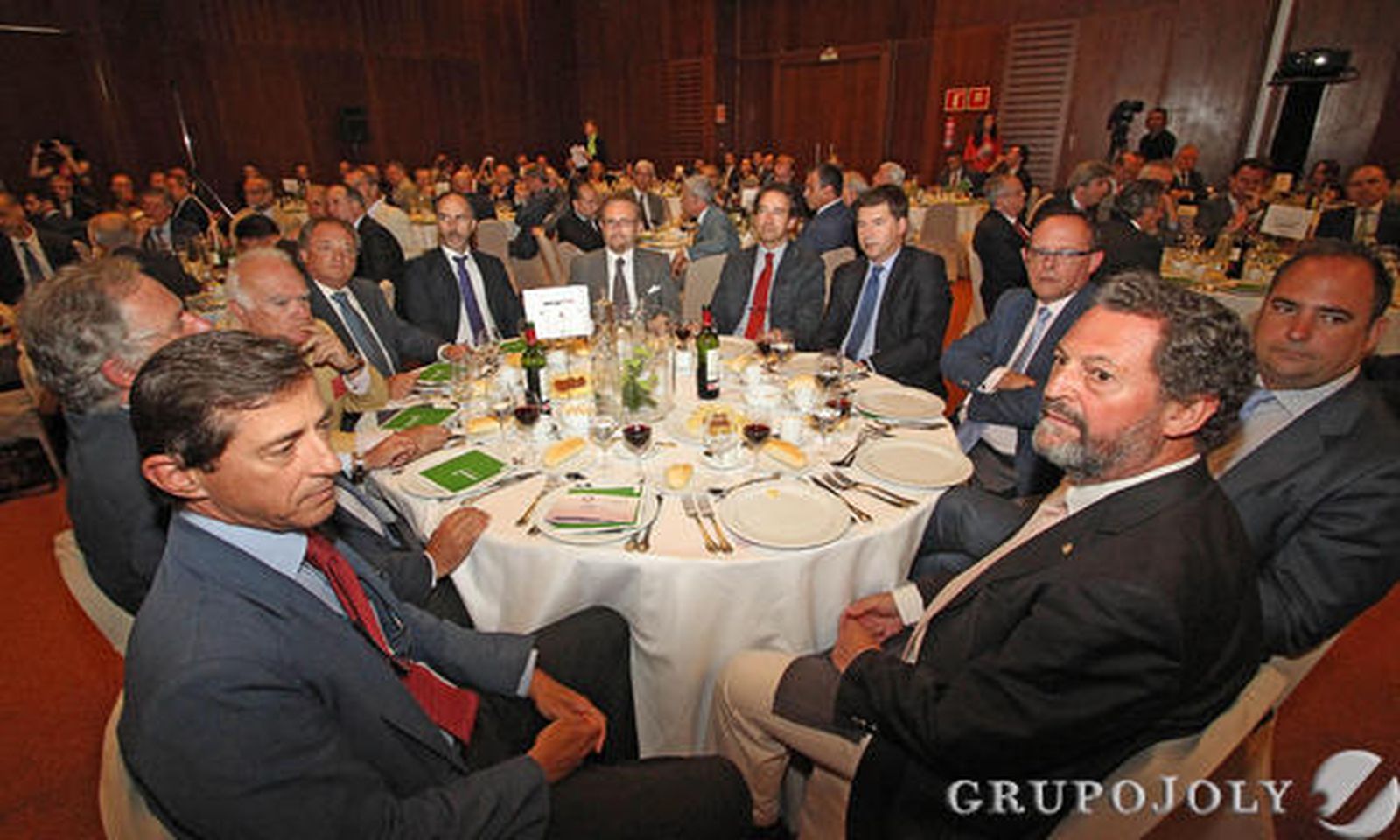 Enrique Esquivias, Alejandro Prats, Javier Criado, Ignacio Pérez, Alfredo Chávarri, José Carlos Ruiz-Berdejo, Felipe Medina, Eduardo Osborne, Felipe Granados, Félix Ríos y Borja Lasso de la Vega.

Foto: Belen Vargas/Juan Carlos Vazquez/Manuel Gomez